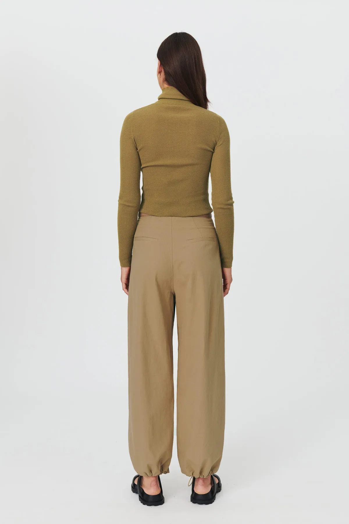 Parachute Pants Ecru Olive